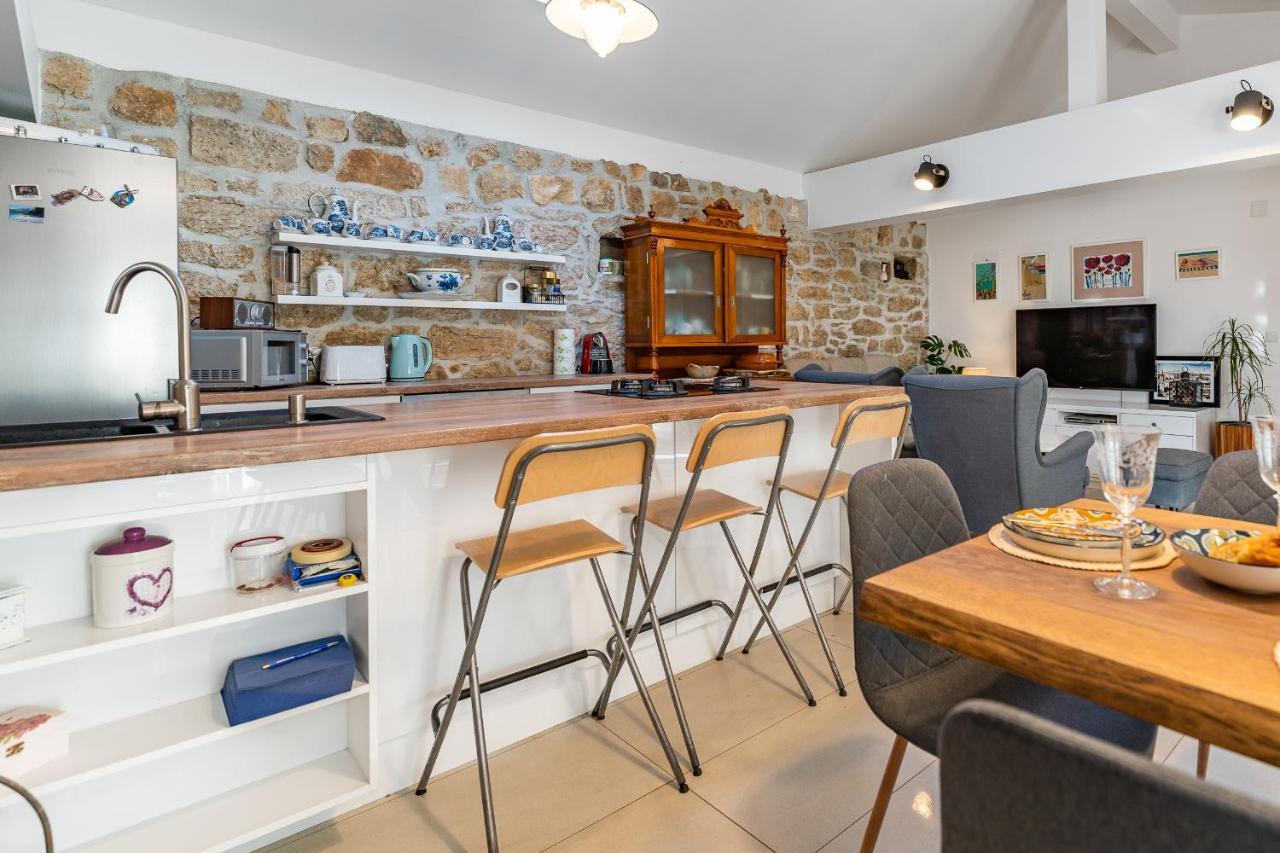 Holiday Home - Villa Thorak Anić Екстериор снимка