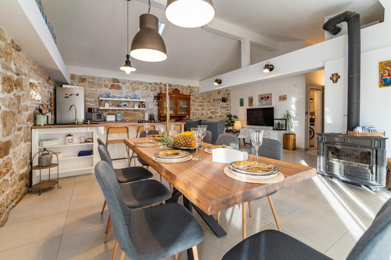 Holiday Home - Villa Thorak Anić Екстериор снимка